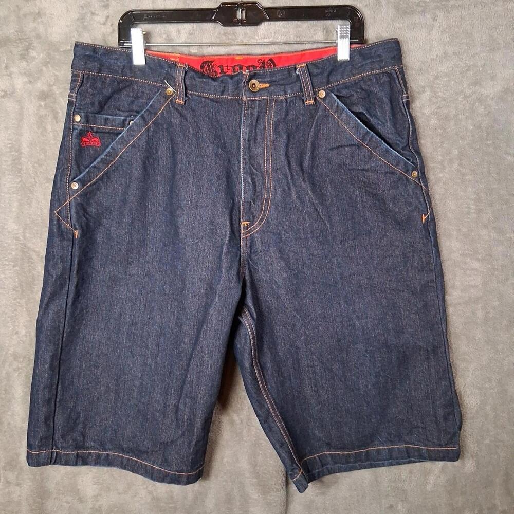 Y2K Croop Denim Shorts Mens Size 36 Embroidered Inseam 13.5 Dark Blue Wash